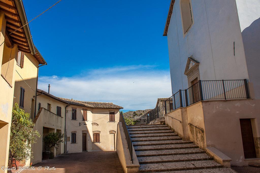 Bed and Breakfast Torre Della Botonta Castel Ritaldi Экстерьер фото