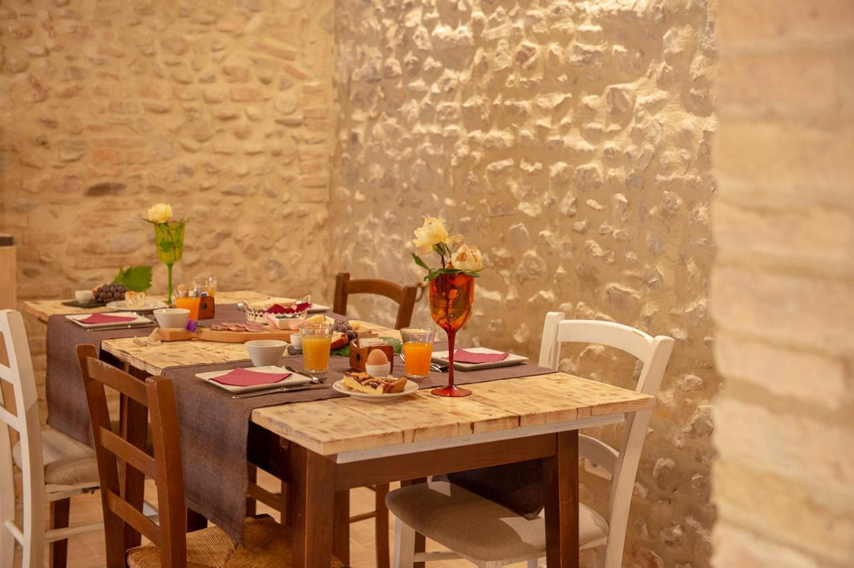 Bed and Breakfast Torre Della Botonta Castel Ritaldi Экстерьер фото