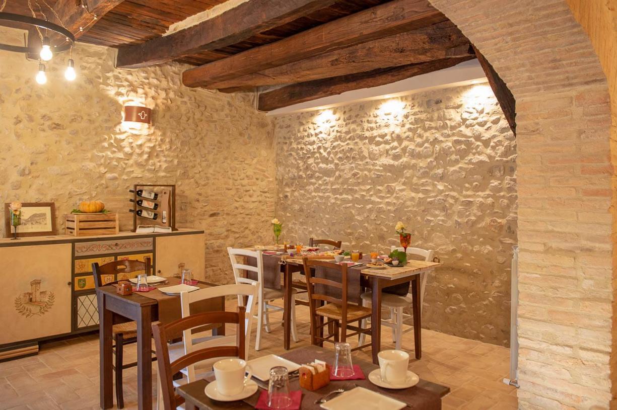 Bed and Breakfast Torre Della Botonta Castel Ritaldi Экстерьер фото