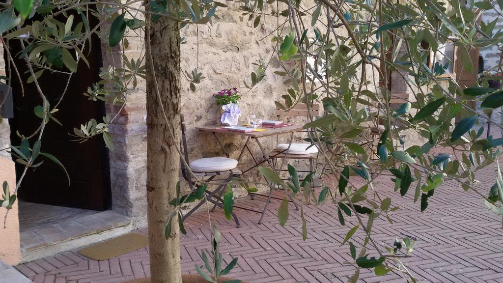Bed and Breakfast Torre Della Botonta Castel Ritaldi Экстерьер фото