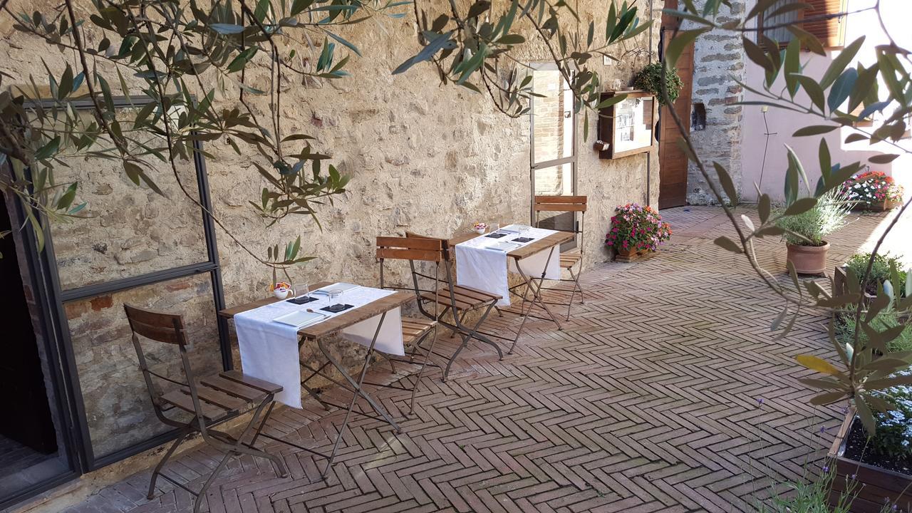 Bed and Breakfast Torre Della Botonta Castel Ritaldi Экстерьер фото
